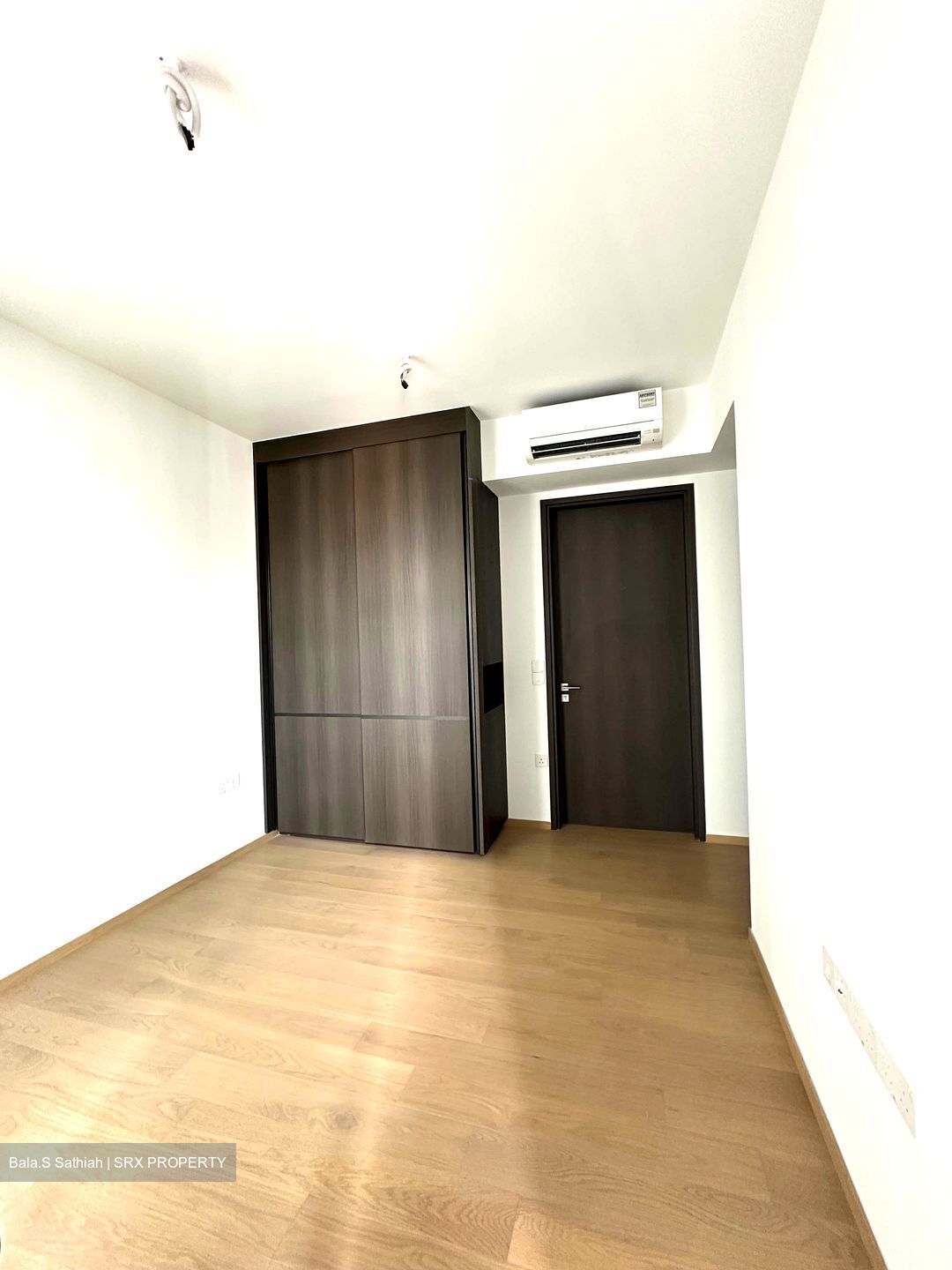 Piccadilly Grand (D8), Apartment #503671441